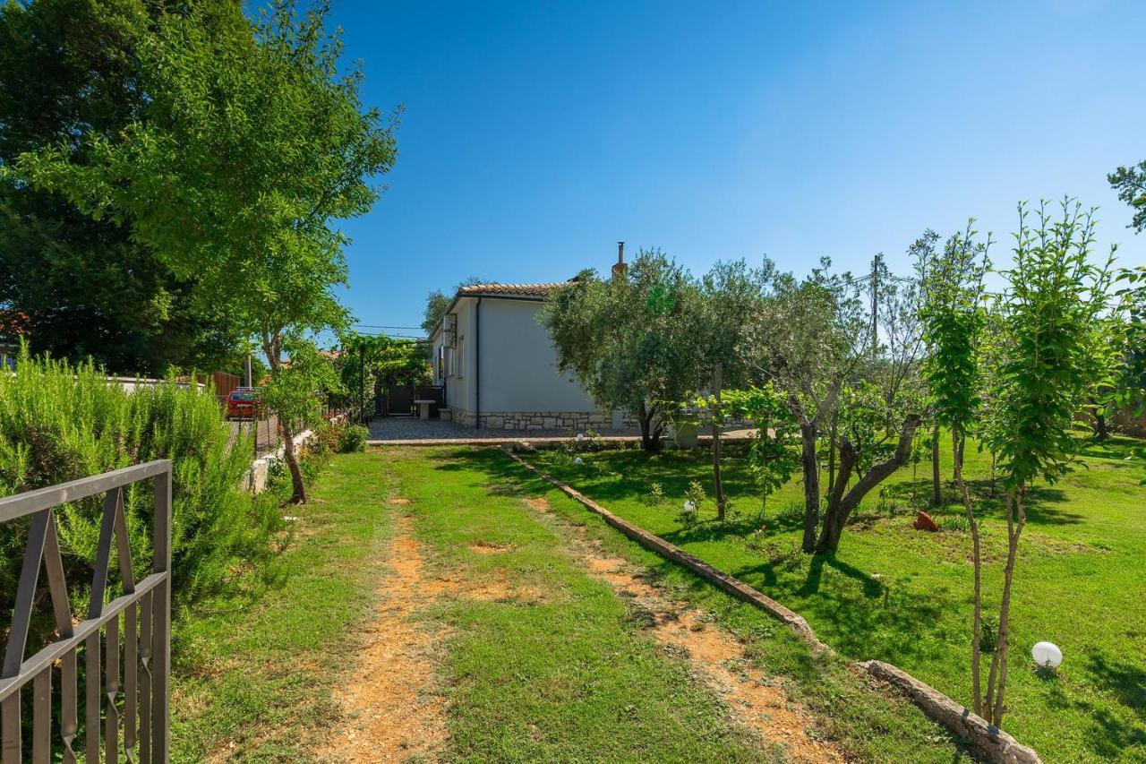Holiday House Chill Out Loborika Marcana Екстер'єр фото
